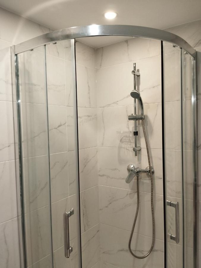 Bed and Breakfast Le Beau Refuge Parisien De Cergy - Parisian Modern Flat At Cergy Exterior foto